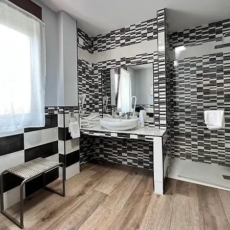 Rurales Aparthotel Sobremazas