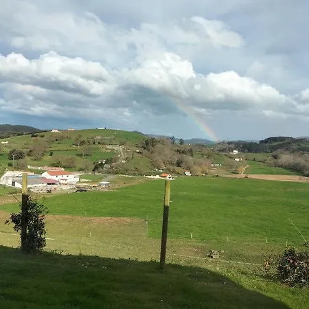 Rurales アパートホテル