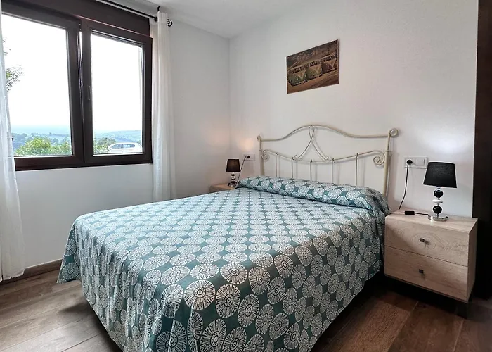 Rurales Apartahotel 4*